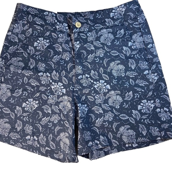 JACHS Girlfriend Navy Floral Women's Shorts - Picture 3 of 7